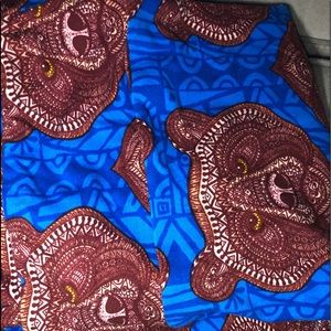 TC (Tall and Curvy) luluroe leggings